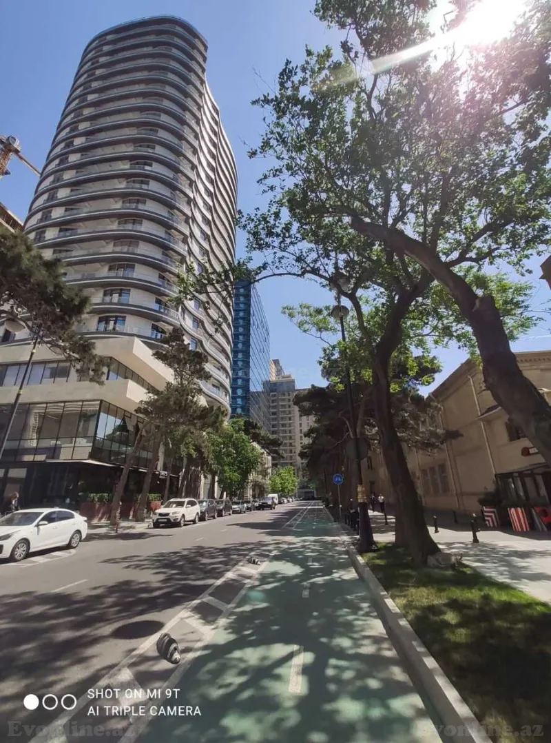 Satılır 2 otaqlı Mənzil Yeni tikili 70.1 m² 28 May m. - şəkil 3