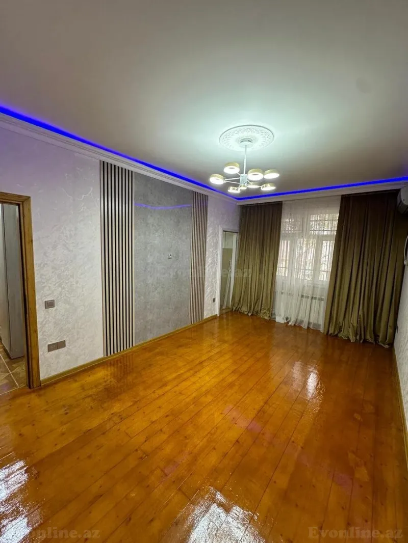 2 otaqlı Mənzil 50 m² 2-ci mikrorayon Satılır