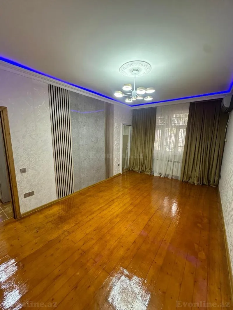 Satılır 2 otaqlı Mənzil Köhnə tikili 50 m² 2-ci mikrorayon - şəkil 2