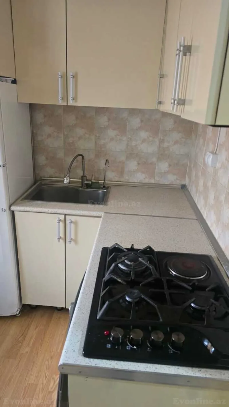 Kirayə verilir 3 otaqlı Mənzil Köhnə tikili 61 m² Yasamal - şəkil 2