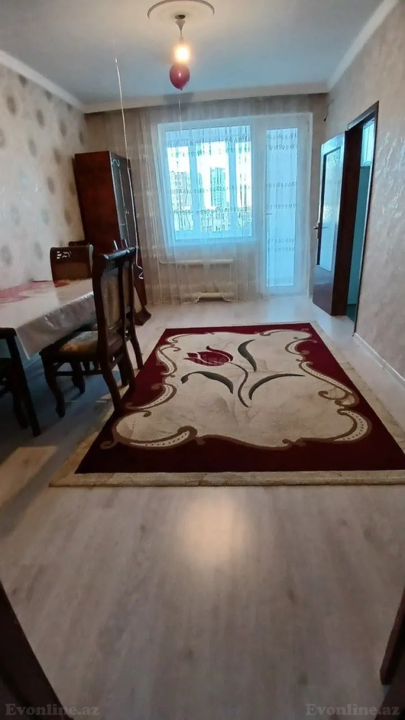 3 otaqlı Mənzil 82 m² 3-cü mikrorayon Kirayə verilir