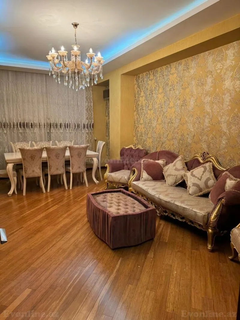 3 otaqlı Mənzil 147 m² Elmlər Akademiyası m. Kirayə verilir