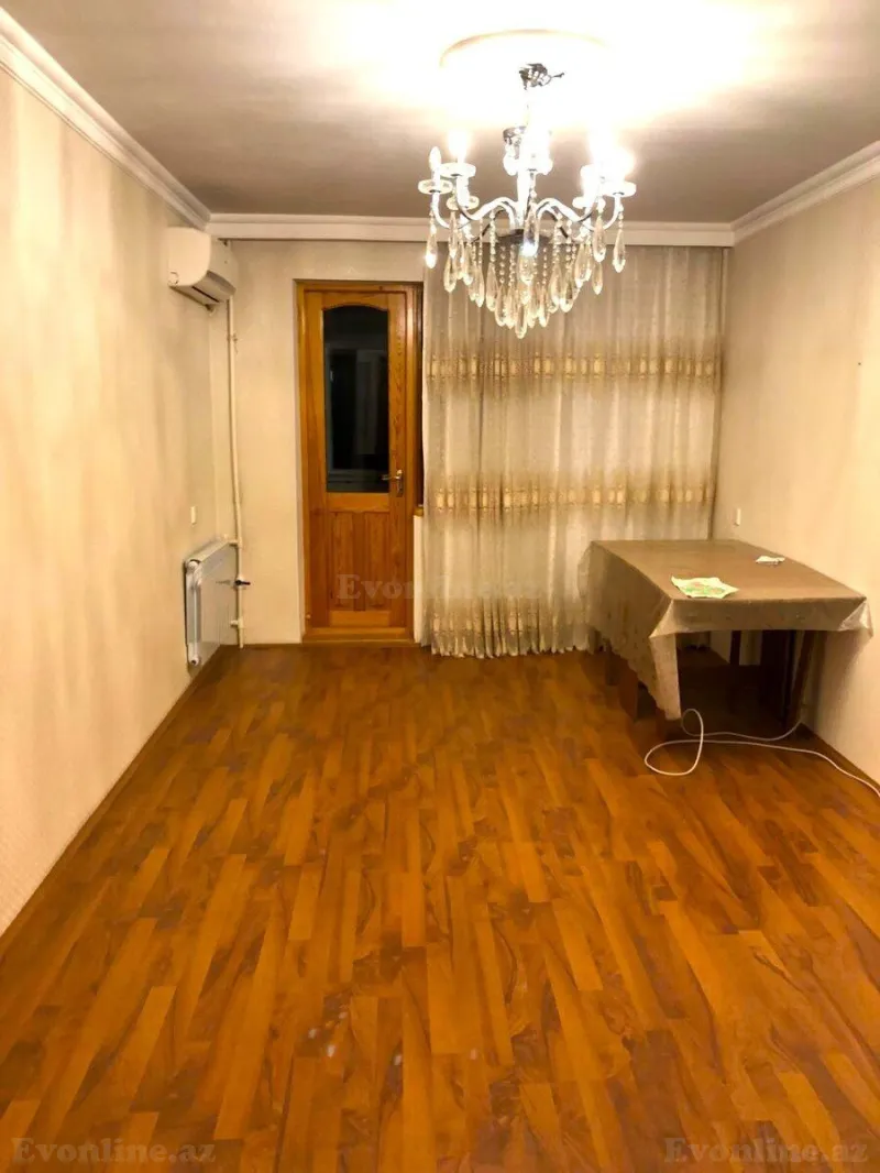 2 otaqlı Mənzil 50 m² 8-ci kilometr Satılır