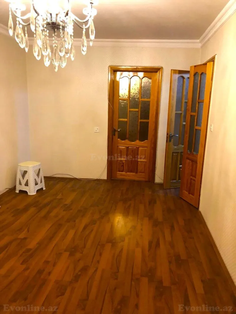 Satılır 2 otaqlı Mənzil Köhnə tikili 50 m² 8-ci kilometr - şəkil 2