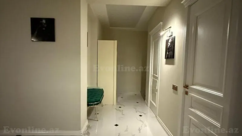 Satılır 3 otaqlı Mənzil Yeni tikili 122 m² İnşaatçılar m. - şəkil 2