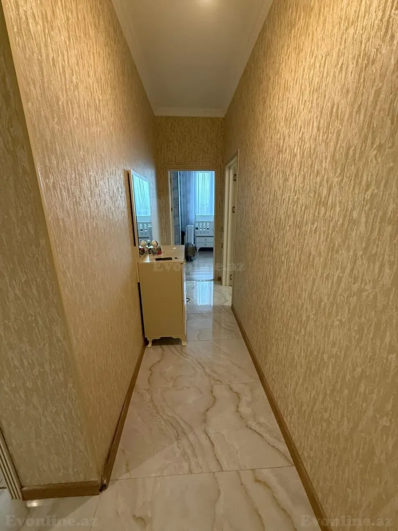 Satılır 2 otaqlı Mənzil Yeni tikili 70 m² 8-ci mikrorayon - şəkil 3