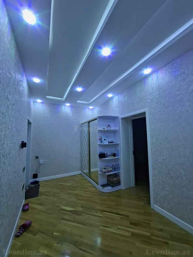 Satılır 2 otaqlı Mənzil Yeni tikili 65 m² Neftçilər m. - şəkil 11