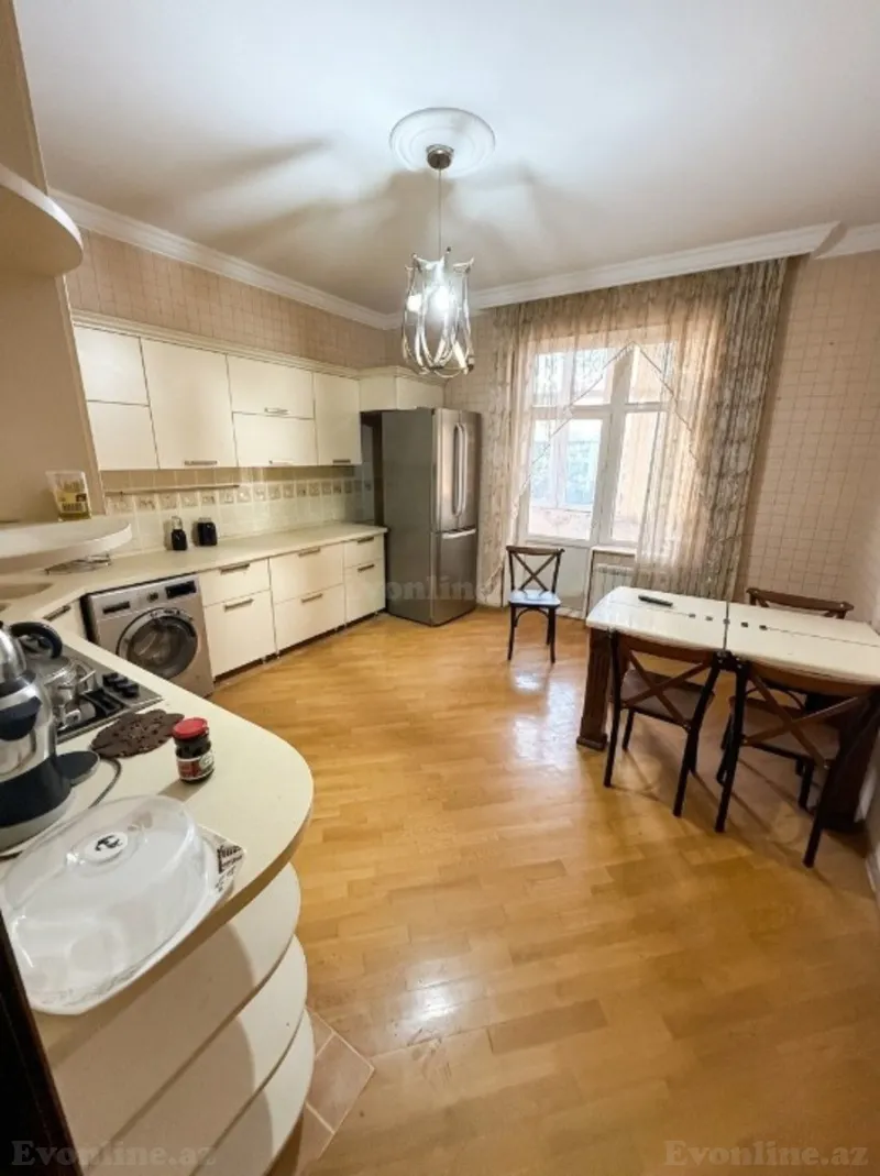 Satılır 4 otaqlı Mənzil Yeni tikili 169 m² Xalqlar Dostluğu m. - şəkil 7