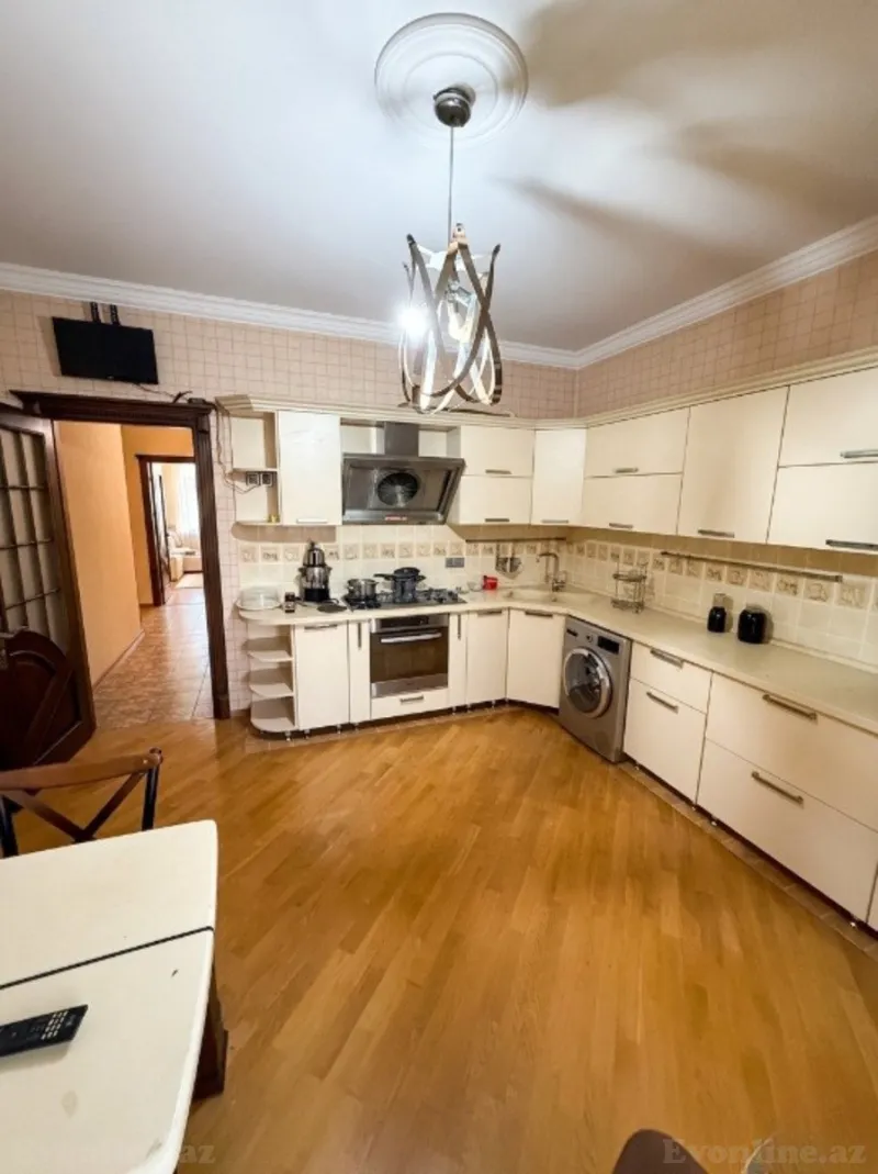 Satılır 4 otaqlı Mənzil Yeni tikili 169 m² Xalqlar Dostluğu m. - şəkil 8