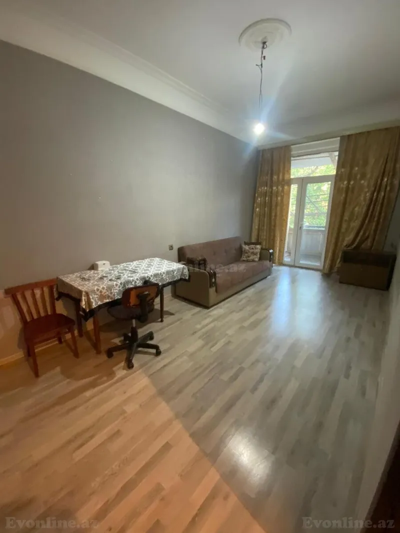 3 otaqlı Mənzil 75 m² Nəriman Nərimanov m. Kirayə verilir