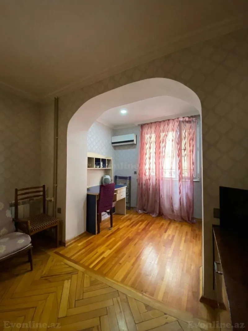 Satılır 2 otaqlı Mənzil Köhnə tikili 60 m² Nəsimi r. - şəkil 8