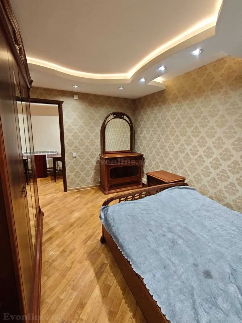 Kirayə verilir 3 otaqlı Mənzil Köhnə tikili 92 m² Elmlər Akademiyası m. - şəkil 4