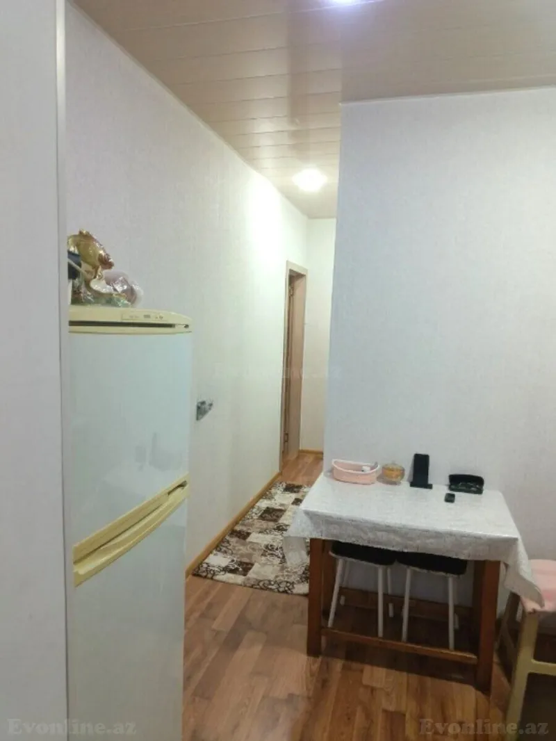 Satılır 2 otaqlı Mənzil Köhnə tikili 45 m² Yasamal r. - şəkil 4