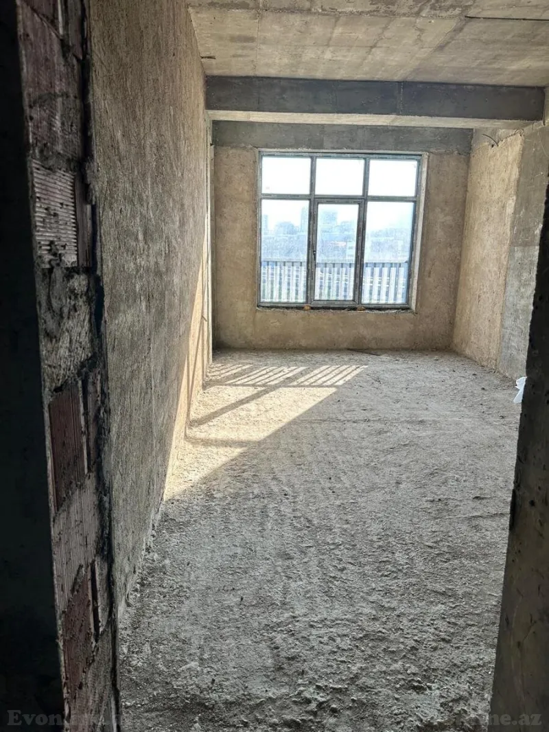 2 otaqlı Mənzil 83.7 m² 28 May m. Satılır