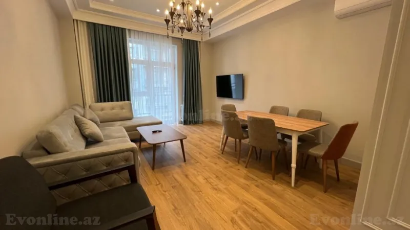 3 otaqlı Mənzil 140 m² Xətai r. Kirayə verilir