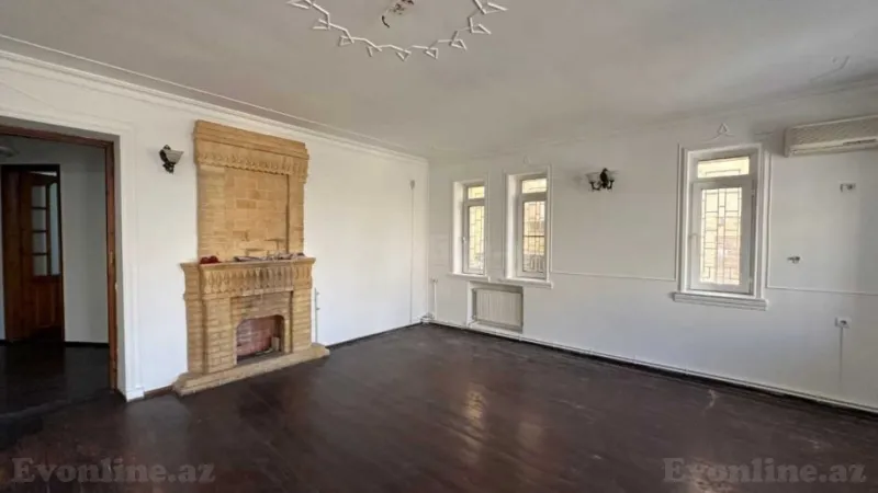 3 otaqlı Ofis 150 m² İçərişəhər m. Kirayə verilir