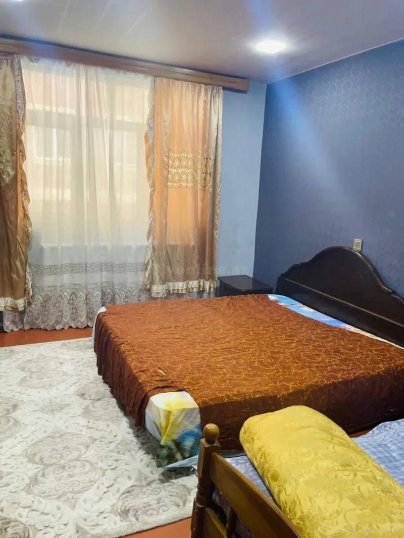 Kirayə verilir 2 otaqlı Mənzil Köhnə tikili 45 m² 28 May m. - şəkil 2