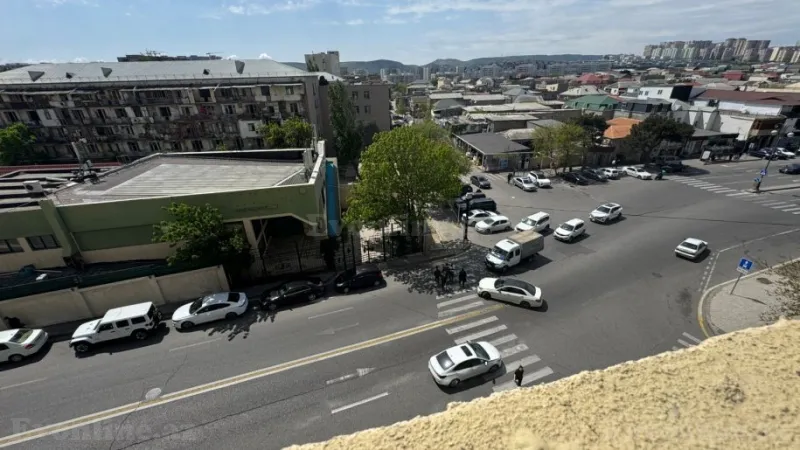 Satılır 3 otaqlı Mənzil Yeni tikili 134 m² Elmlər Akademiyası m. - şəkil 2