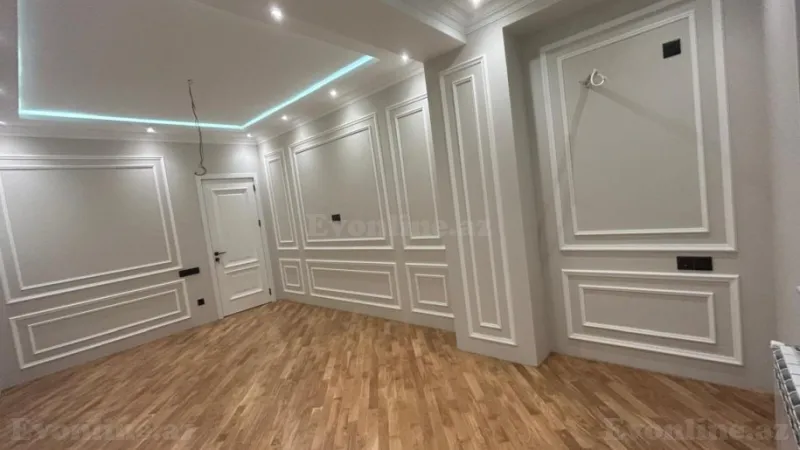 Satılır 3 otaqlı Mənzil Yeni tikili 117 m² Səbail r. - şəkil 2