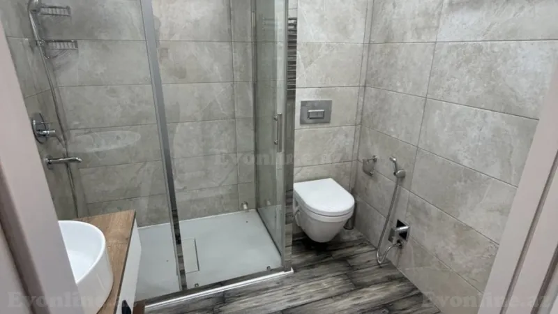 Satılır 2 otaqlı Mənzil Köhnə tikili 65 m² 9-cu mikrorayon - şəkil 13