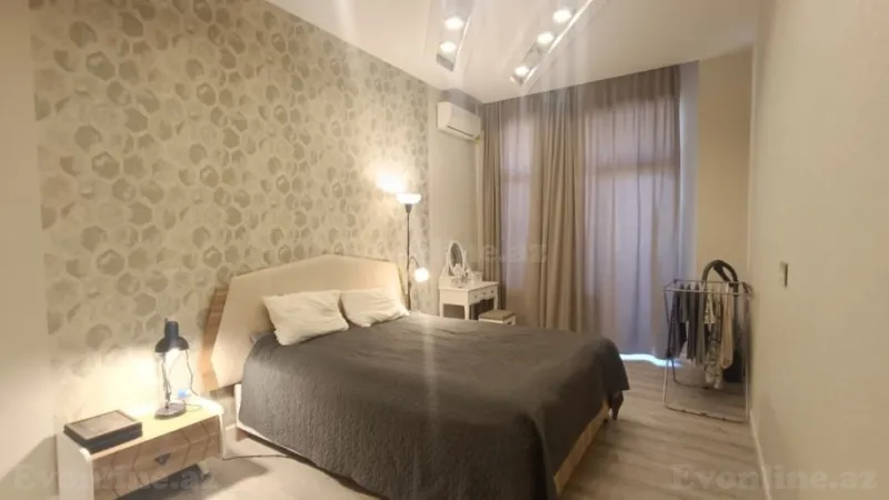 Kirayə verilir 2 otaqlı Mənzil Yeni tikili 65 m² Xətai m.