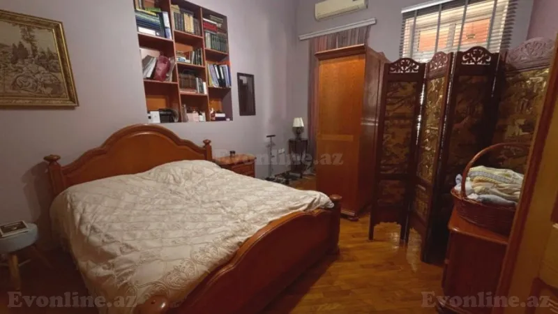Satılır 5 otaqlı Mənzil Köhnə tikili 210 m² Səbail r. - şəkil 12