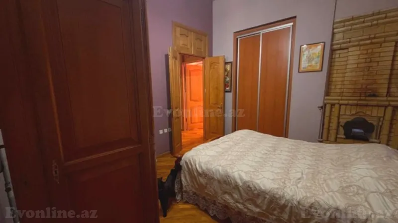 Satılır 5 otaqlı Mənzil Köhnə tikili 210 m² Səbail r. - şəkil 14