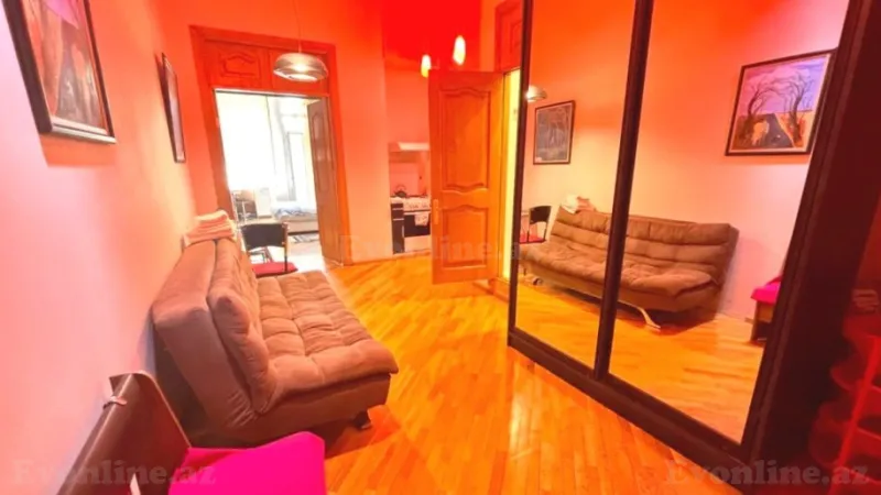 Satılır 5 otaqlı Mənzil Köhnə tikili 210 m² Səbail r. - şəkil 20