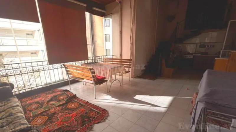 Satılır 5 otaqlı Mənzil Köhnə tikili 210 m² Səbail r. - şəkil 29