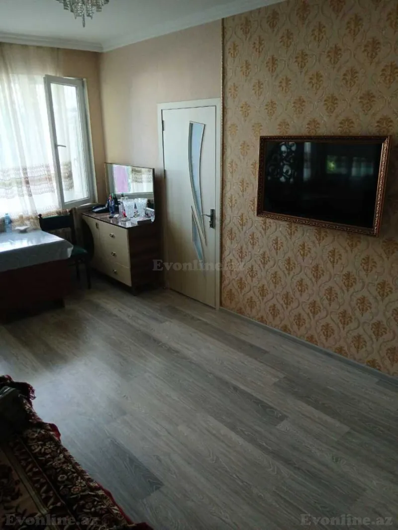 1 otaqlı Mənzil 30 m² 4-cü mikrorayon Kirayə verilir