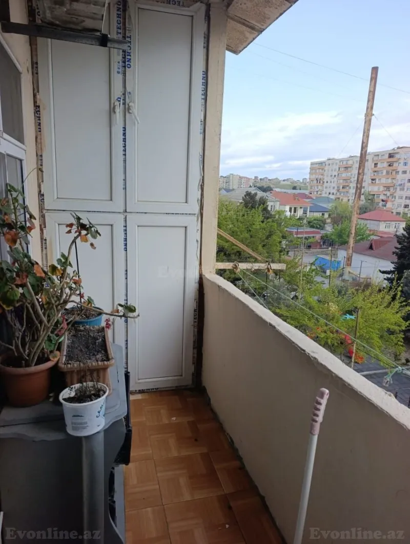 Kirayə verilir 3 otaqlı Mənzil Köhnə tikili 70 m² Qaraçuxur - şəkil 13