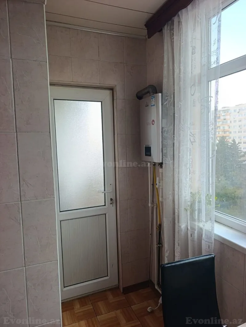 Kirayə verilir 3 otaqlı Mənzil Köhnə tikili 70 m² Qaraçuxur - şəkil 14