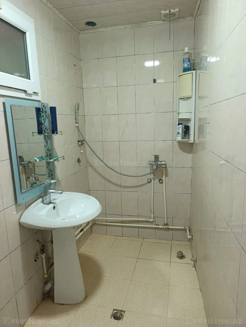Kirayə verilir 3 otaqlı Mənzil Köhnə tikili 70 m² Qaraçuxur - şəkil 15