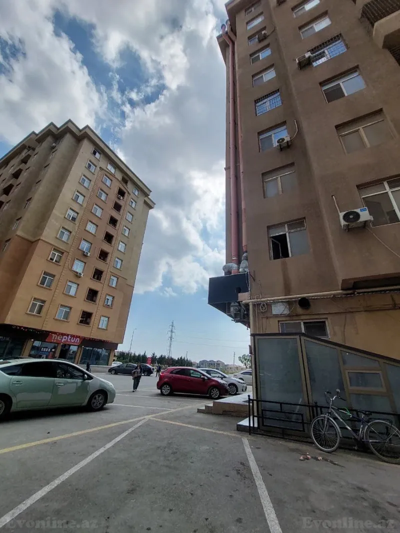 Satılır 3 otaqlı Mənzil Yeni tikili 107 m² Sabunçu r. - şəkil 2