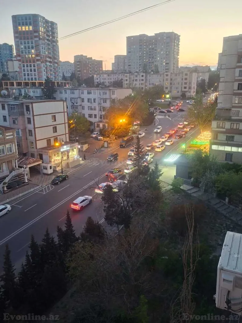 Kirayə verilir 2 otaqlı Mənzil Köhnə tikili 65 m² Memar Əcəmi m. - şəkil 3