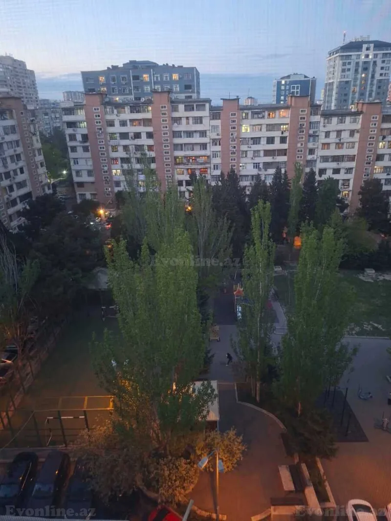 Kirayə verilir 2 otaqlı Mənzil Köhnə tikili 65 m² Memar Əcəmi m. - şəkil 9
