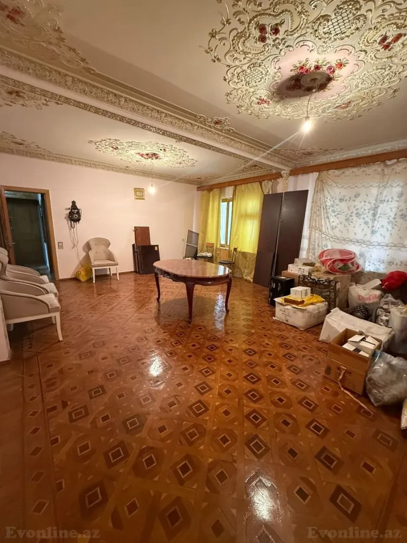 Satılır 5 otaqlı Mənzil Köhnə tikili 120 m² Xalqlar Dostluğu m. - şəkil 2