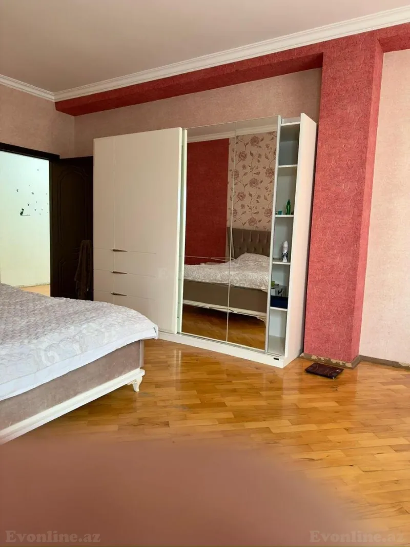 Kirayə verilir 3 otaqlı Mənzil Yeni tikili 150 m² İnşaatçılar m. - şəkil 13