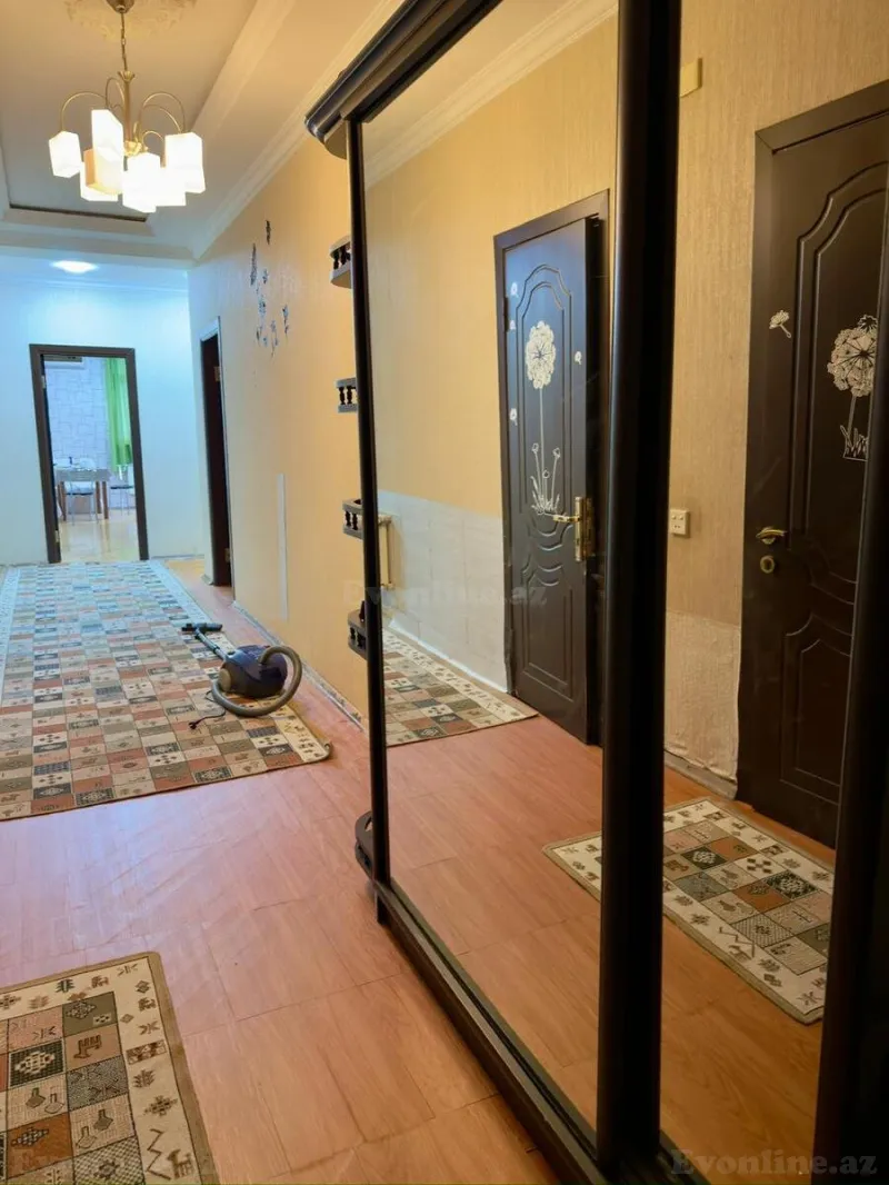 Kirayə verilir 3 otaqlı Mənzil Yeni tikili 150 m² İnşaatçılar m. - şəkil 14