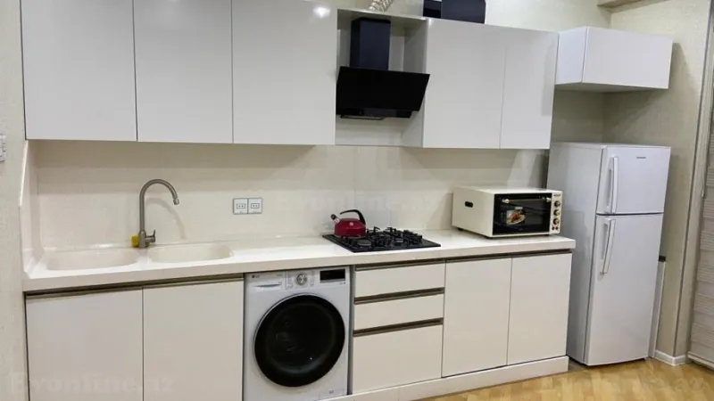 Kirayə verilir 3 otaqlı Mənzil Yeni tikili 156 m² Nizami r. - şəkil 7