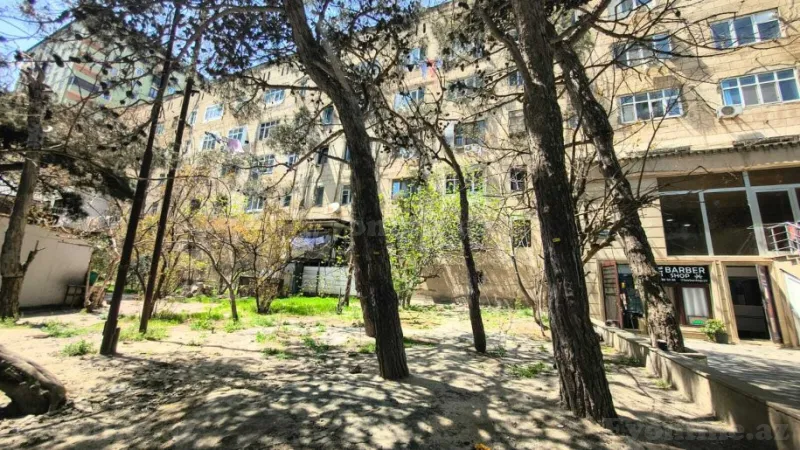 Obyekt 250 m² Badamdar Satılır
