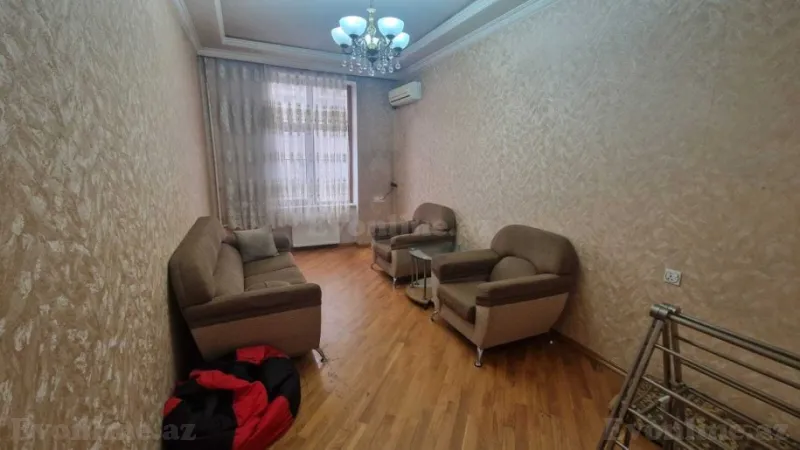 Satılır 2 otaqlı Mənzil Köhnə tikili 60 m² Nizami m.