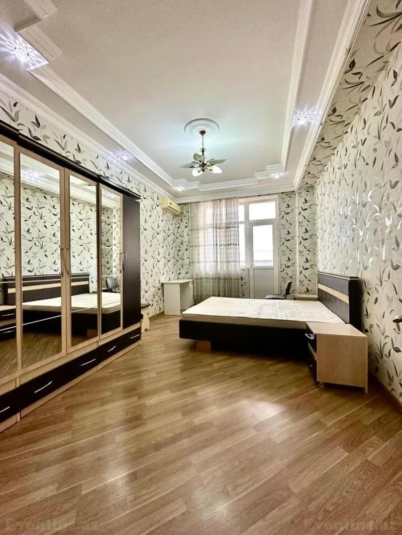 Satılır 3 otaqlı Mənzil Yeni tikili 120 m² Gənclik m. - şəkil 4