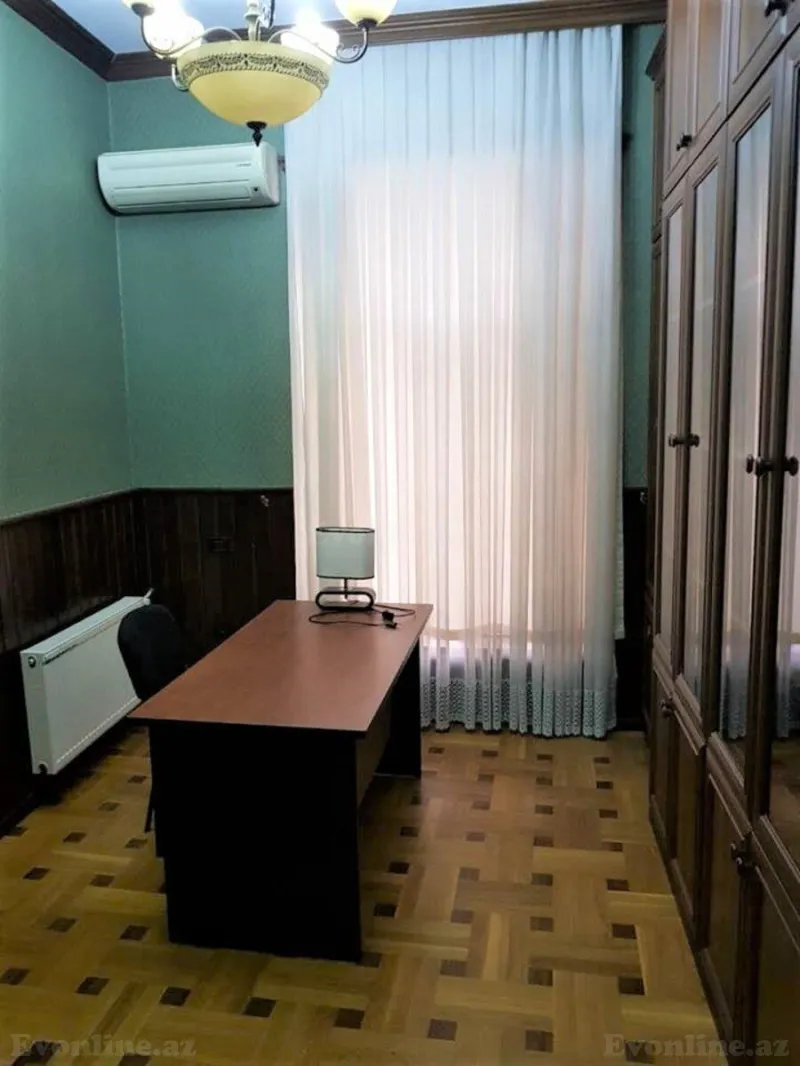Kirayə verilir 4 otaqlı Mənzil Yeni tikili 200 m² Nizami m. - şəkil 15