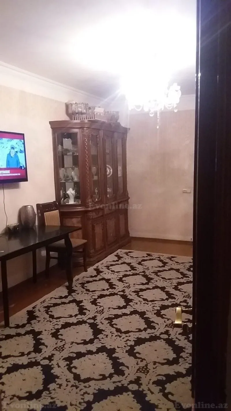 Satılır 5 otaqlı Mənzil Köhnə tikili 120 m² Xalqlar Dostluğu m. - şəkil 6