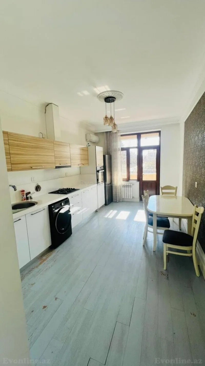 Kirayə verilir 2 otaqlı Mənzil Yeni tikili 110 m² Nərimanov r. - şəkil 3