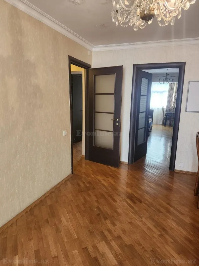 Satılır 3 otaqlı Mənzil Köhnə tikili 70 m² 28 May m. - şəkil 5