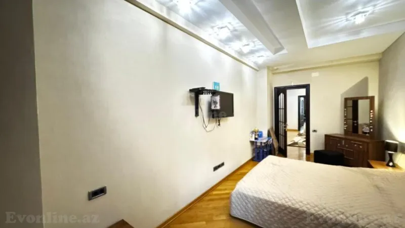 Kirayə verilir 3 otaqlı Mənzil Yeni tikili 135 m² 28 May m. - şəkil 16