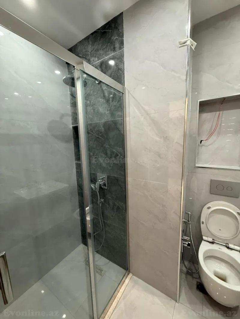 Satılır 2 otaqlı Mənzil Yeni tikili 92 m² 28 May m. - şəkil 16