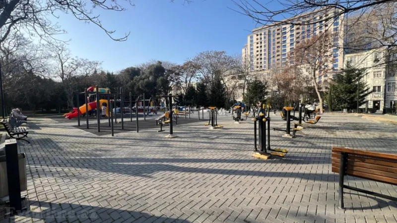 Satılır 3 otaqlı Mənzil Köhnə tikili 105 m² Nəsimi r.